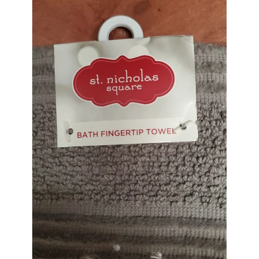 St. Nicholas Square Bath Fingertip Towel Snowman